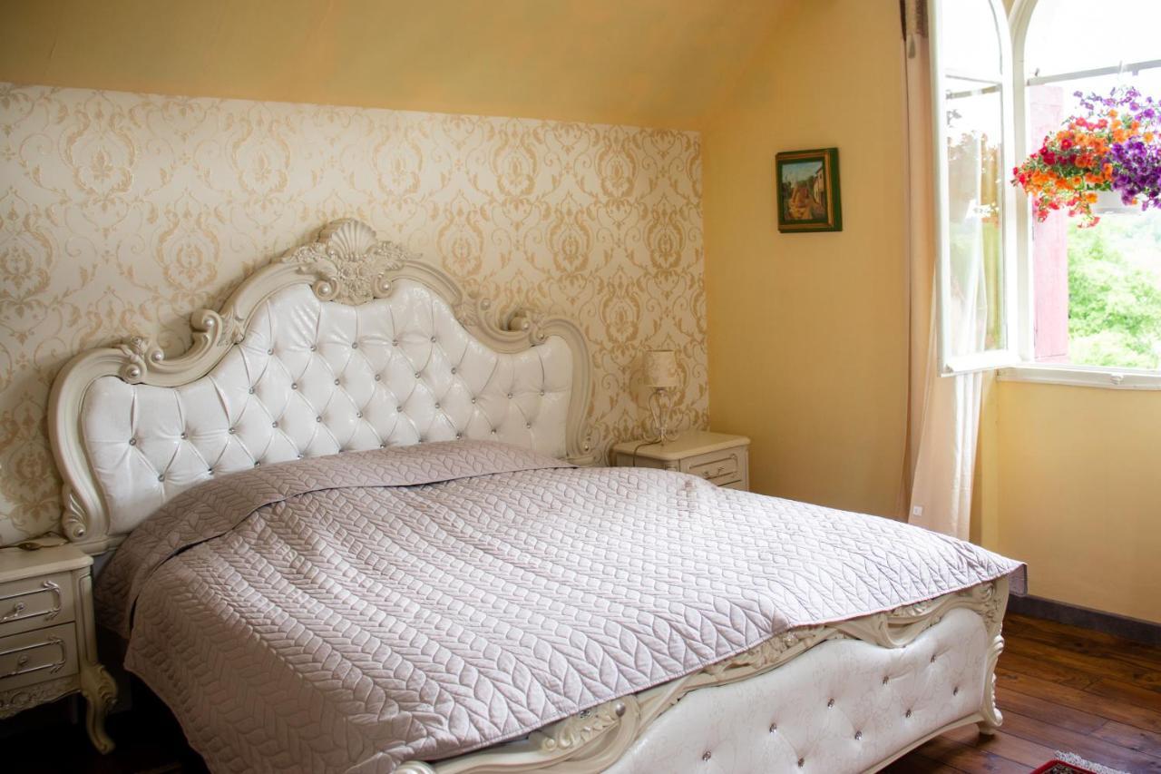 Le Pavillon De St Agnan Hotel Hautefort Buitenkant foto