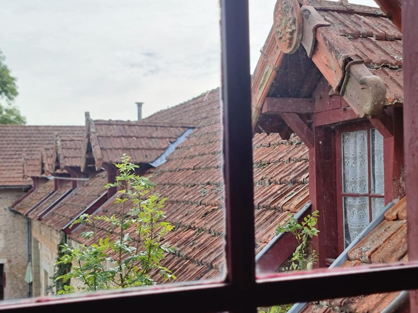 Le Pavillon De St Agnan Hotel Hautefort Buitenkant foto