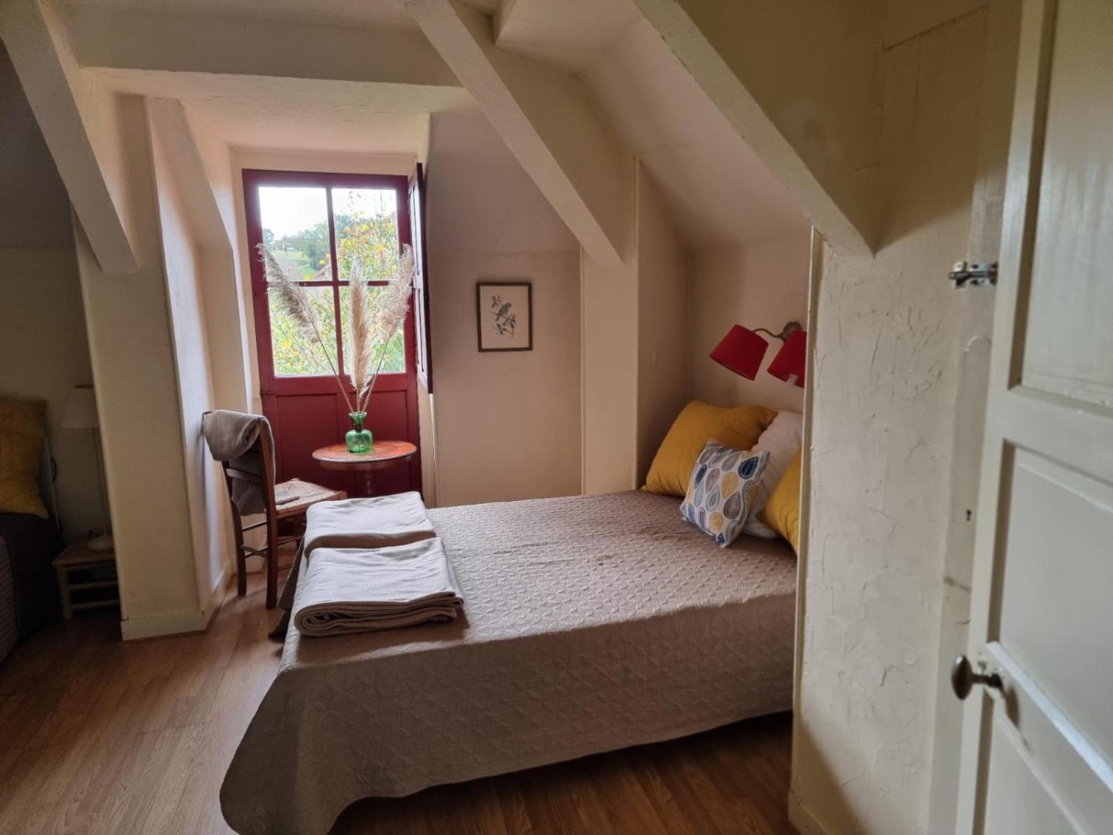 Le Pavillon De St Agnan Hotel Hautefort Buitenkant foto