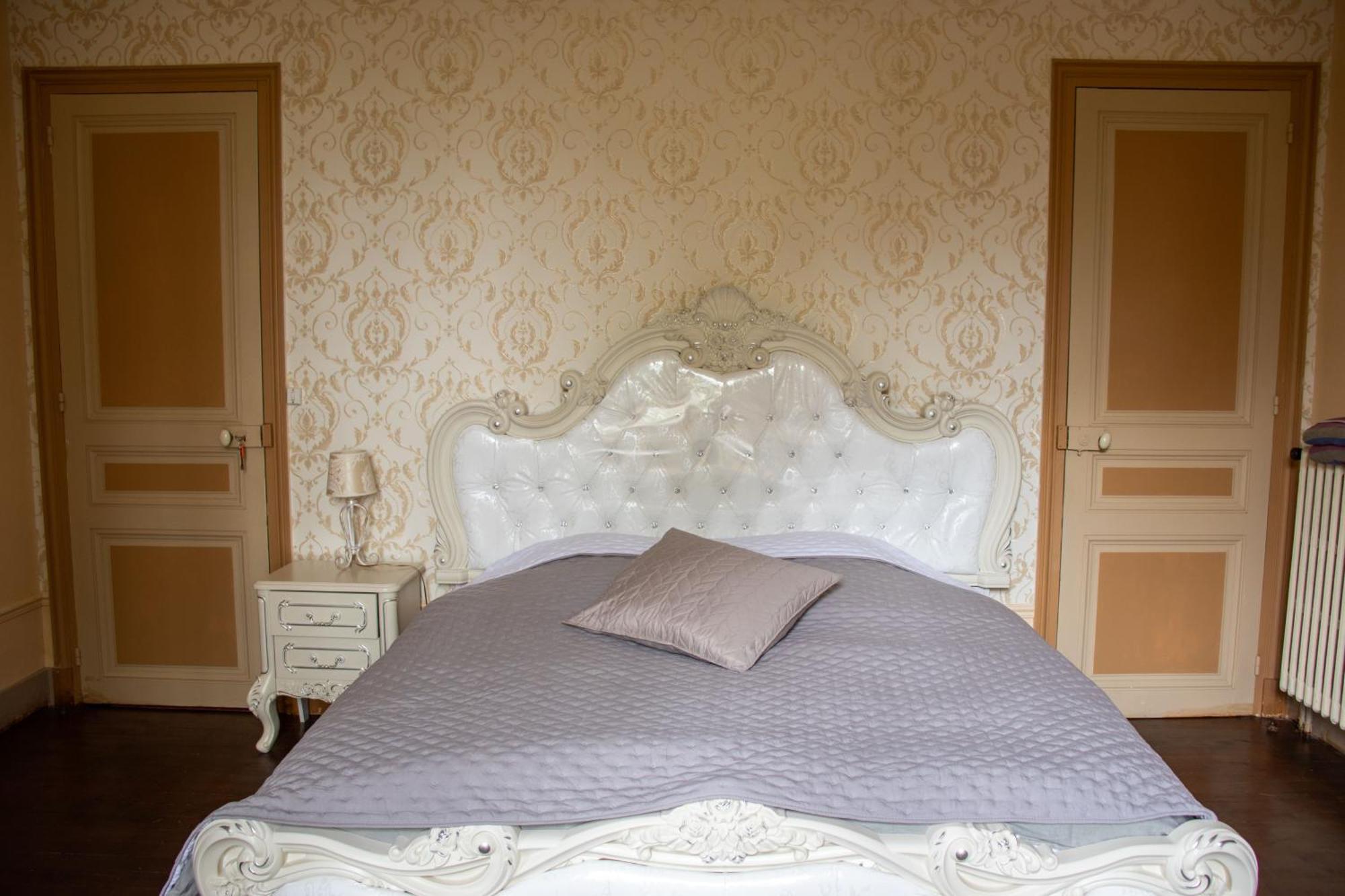 Le Pavillon De St Agnan Hotel Hautefort Buitenkant foto