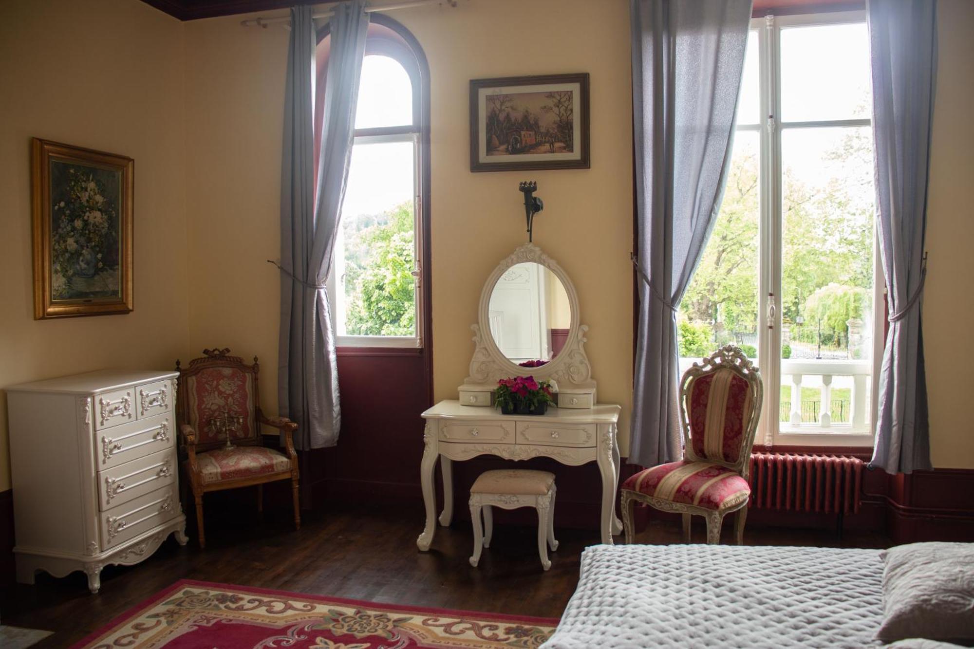 Le Pavillon De St Agnan Hotel Hautefort Buitenkant foto