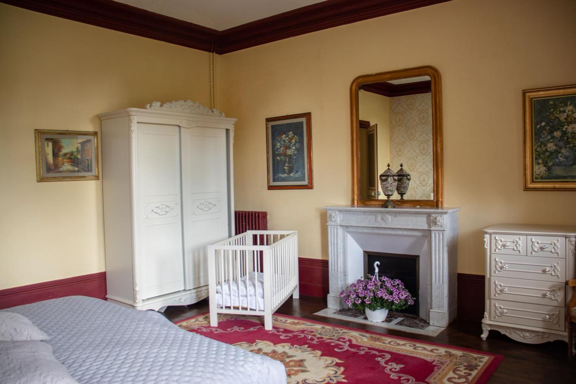 Le Pavillon De St Agnan Hotel Hautefort Buitenkant foto