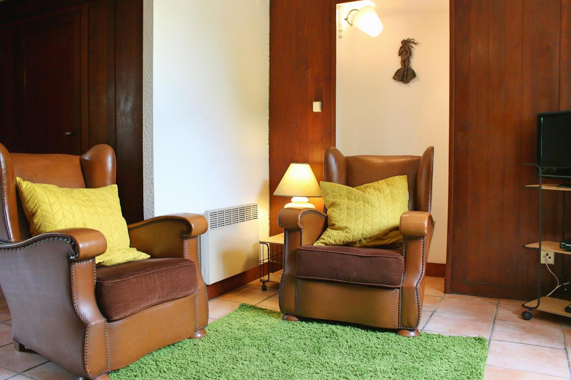 Le Pavillon De St Agnan Hotel Hautefort Kamer foto