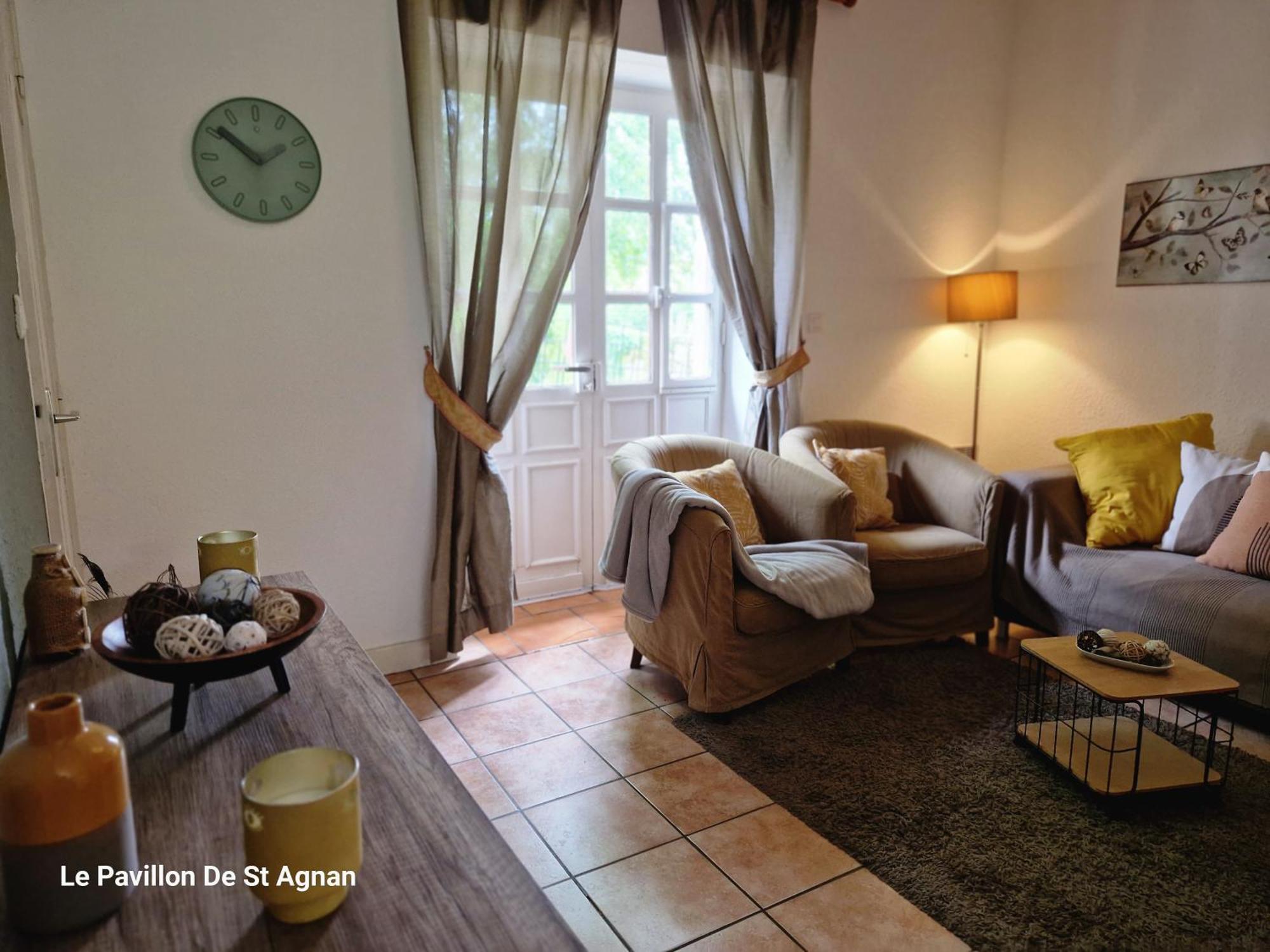 Le Pavillon De St Agnan Hotel Hautefort Buitenkant foto